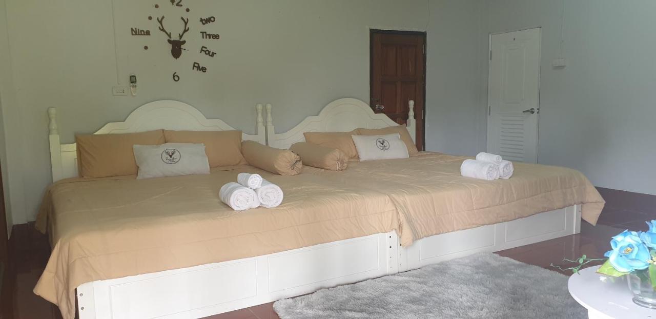 Hotel Reindeer House Wat Chedi 4 People Sichon Exterior foto